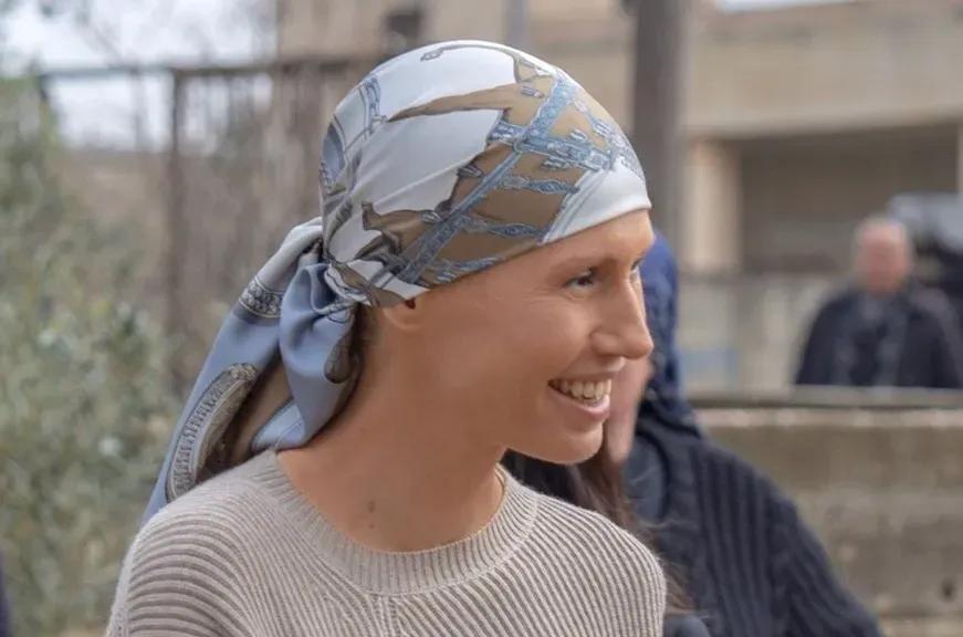 أسماء الأسد مريضة بشدة و فرصة بقاءها على قيد الحياة 50/50