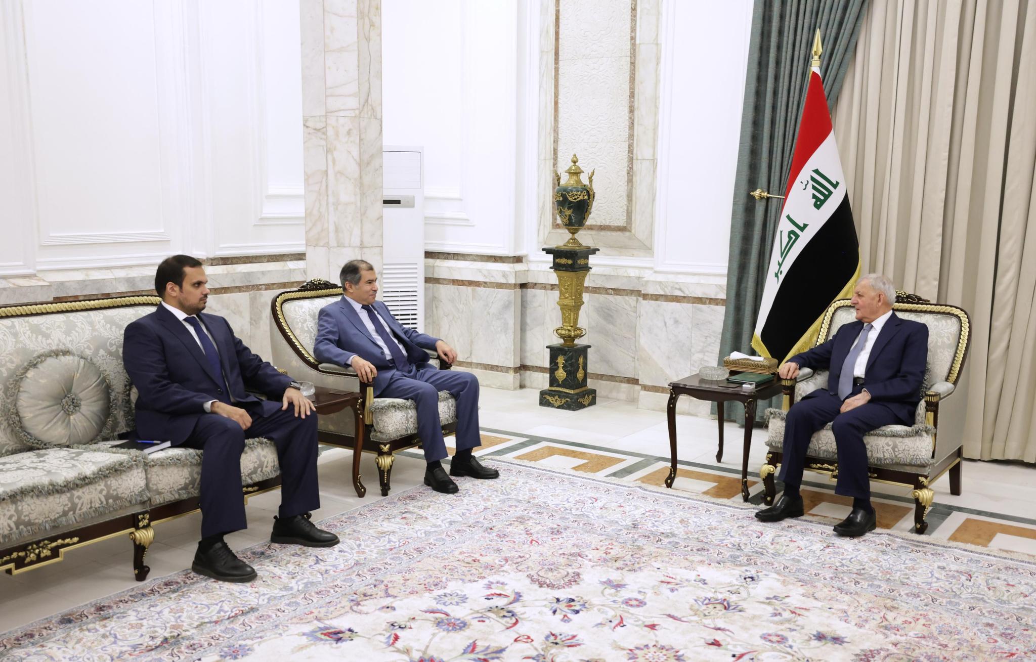 رئيس الجمهورية يبحث سبل تعزيز العلاقات الثنائية مع الكويت