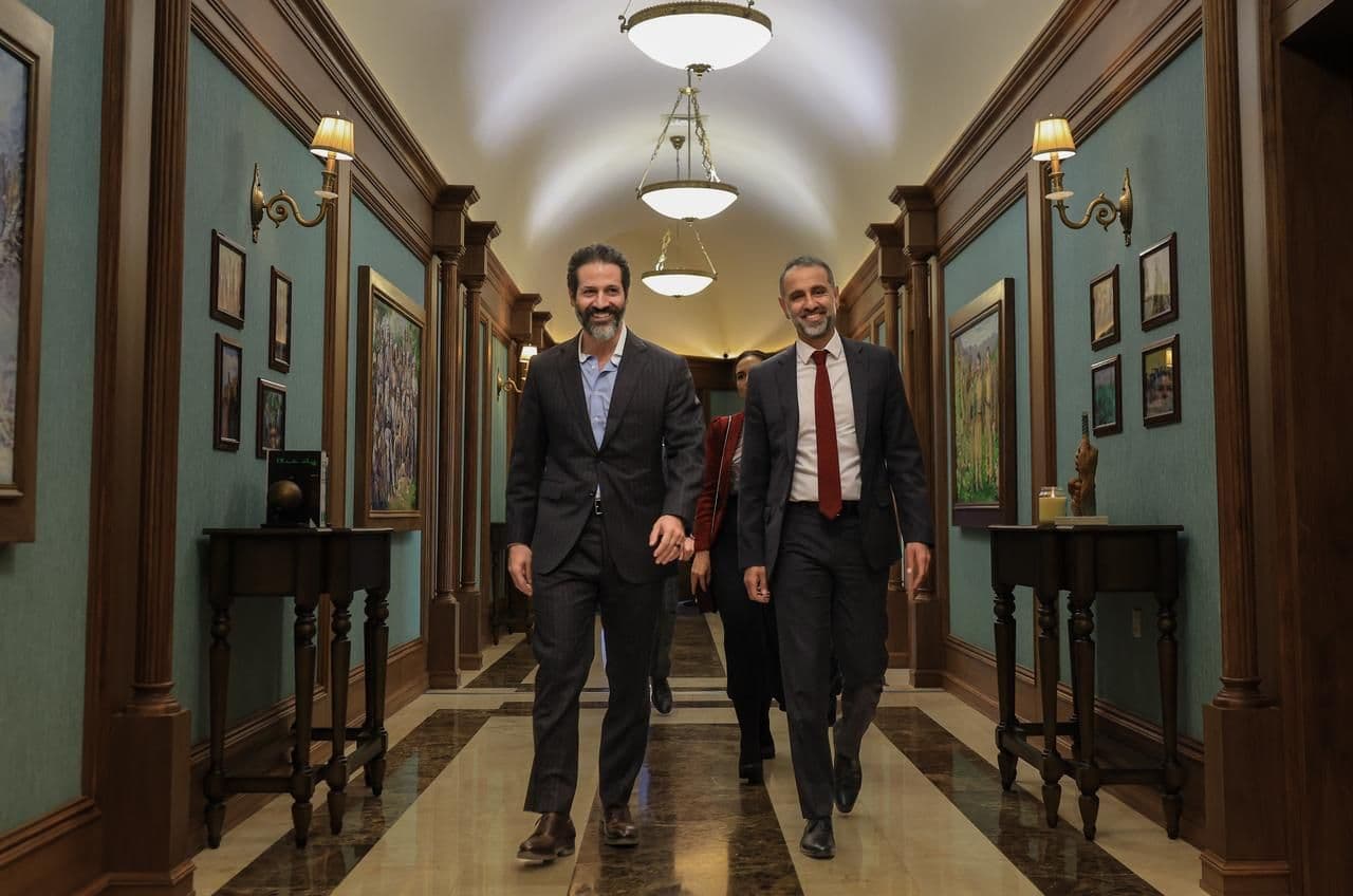 article gallery image