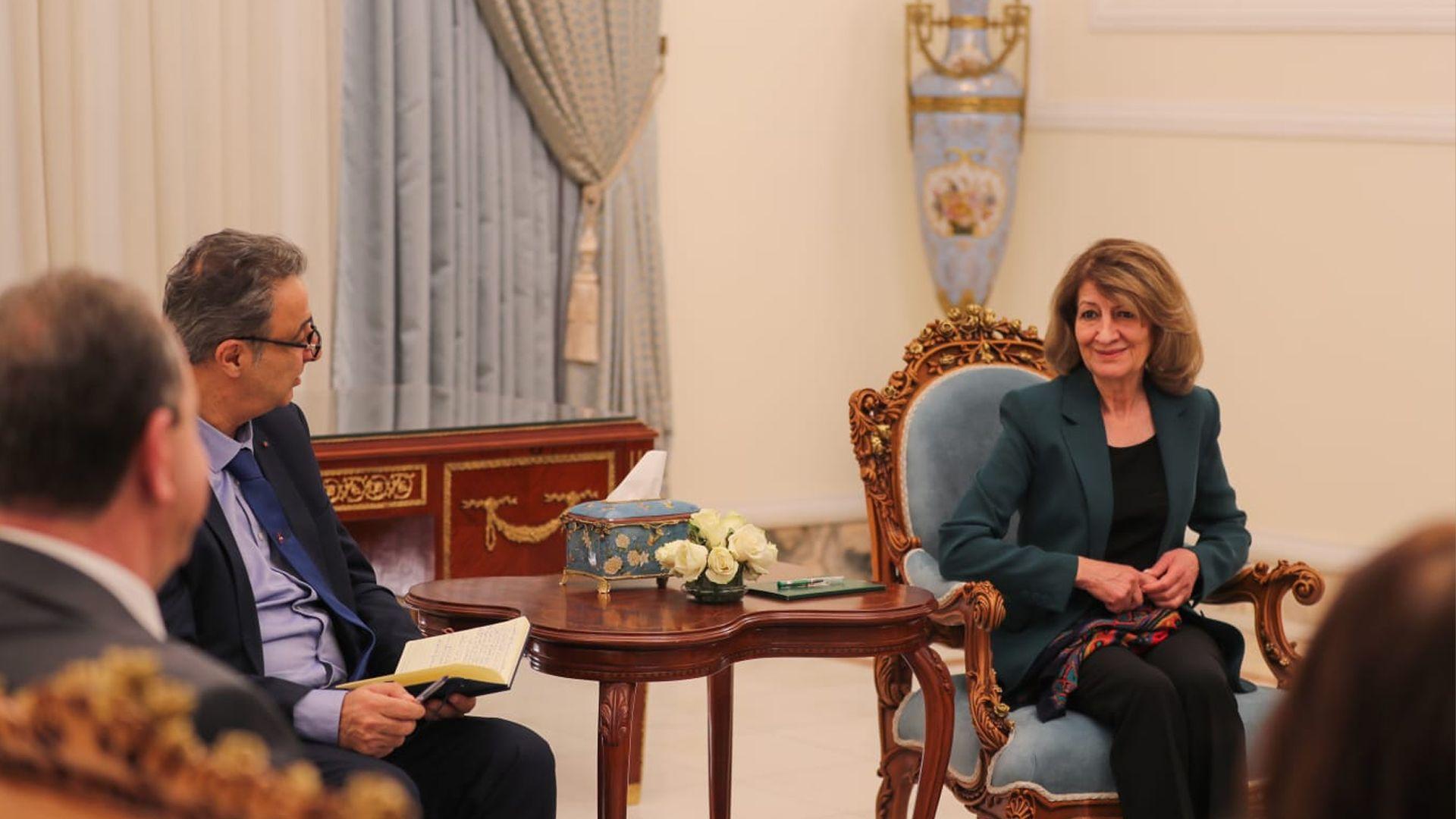 خانمی یەکەمی عیراق: پێویستیمان بە ستراتیژێكە بۆ سنوورداركردنی بڵاوبوونەوەی ماددەی سڕكەر