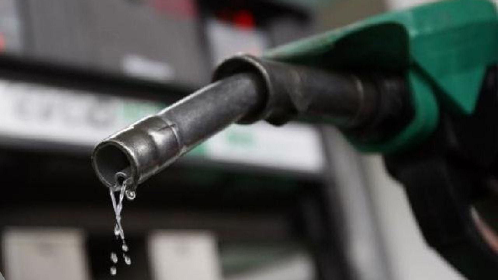 وەزارەتی نەوت: کێشە لە دابینکردنی بەنزین دروست بووە و رۆژانە چوار ملیۆن لیتر کورتهێنانمان هەیە