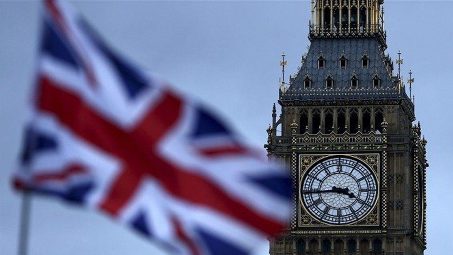 وەزیری ناوخۆی بەریتانیا: لەگەڵ عیراق لە قۆناغی كۆتاییداین بۆ دیپۆرتكردنەوەی كۆچبەران