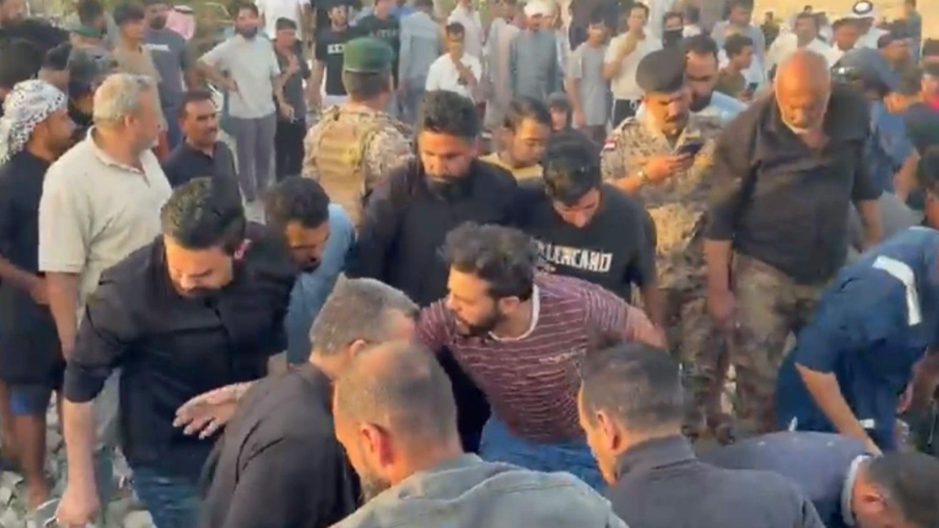 بە موشەك كۆبوونەوەیەكی گروپێكی چەكداری لە بەسڕە بۆردومانكرا