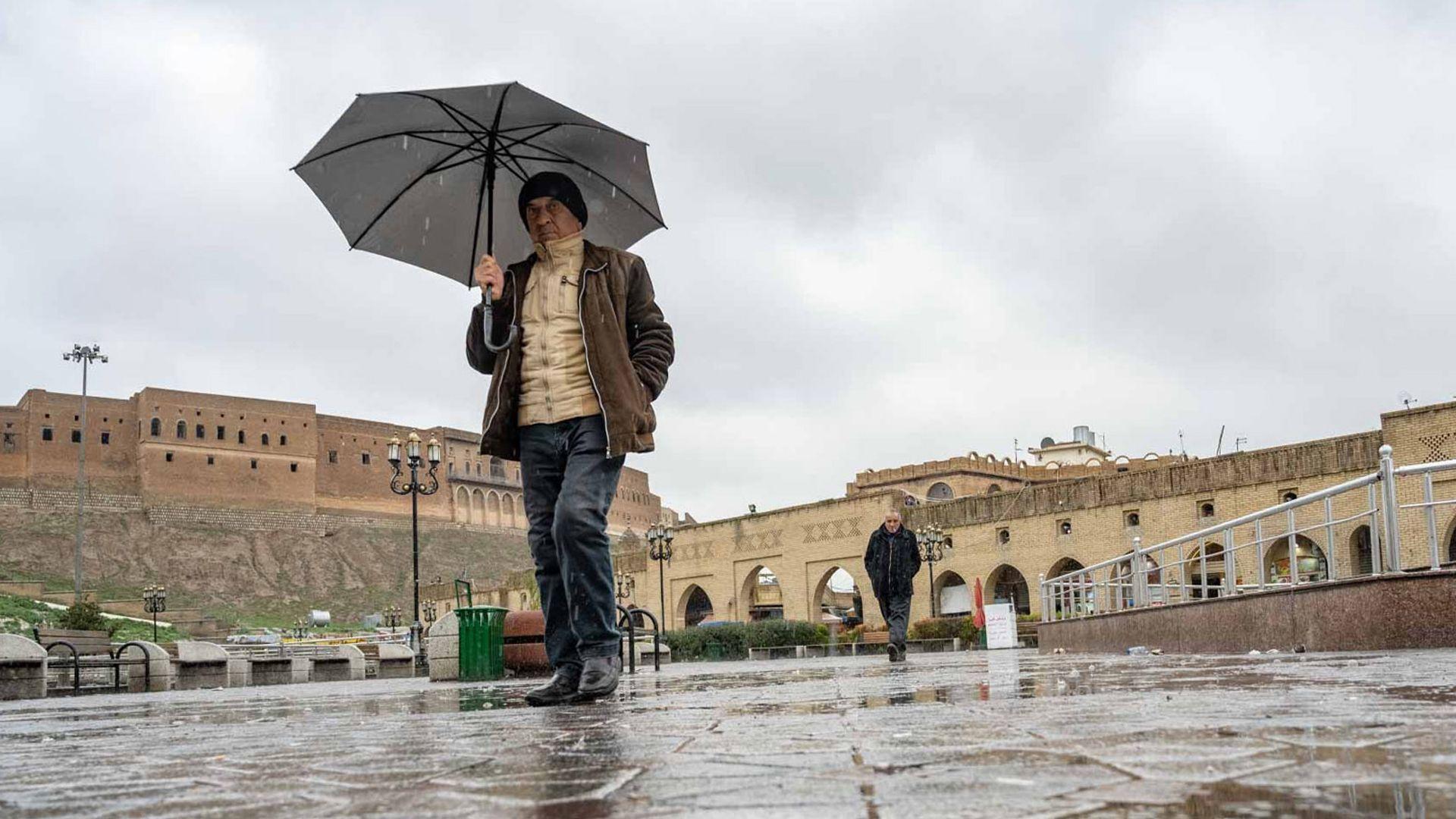 کەشناسیی هەرێم: ئەمڕۆ نمەباران دەبارێت و سبەینێش شەپۆلێکی بارانبارین ناوچە شاخاوییەکان ده‌گرێته‌وە
