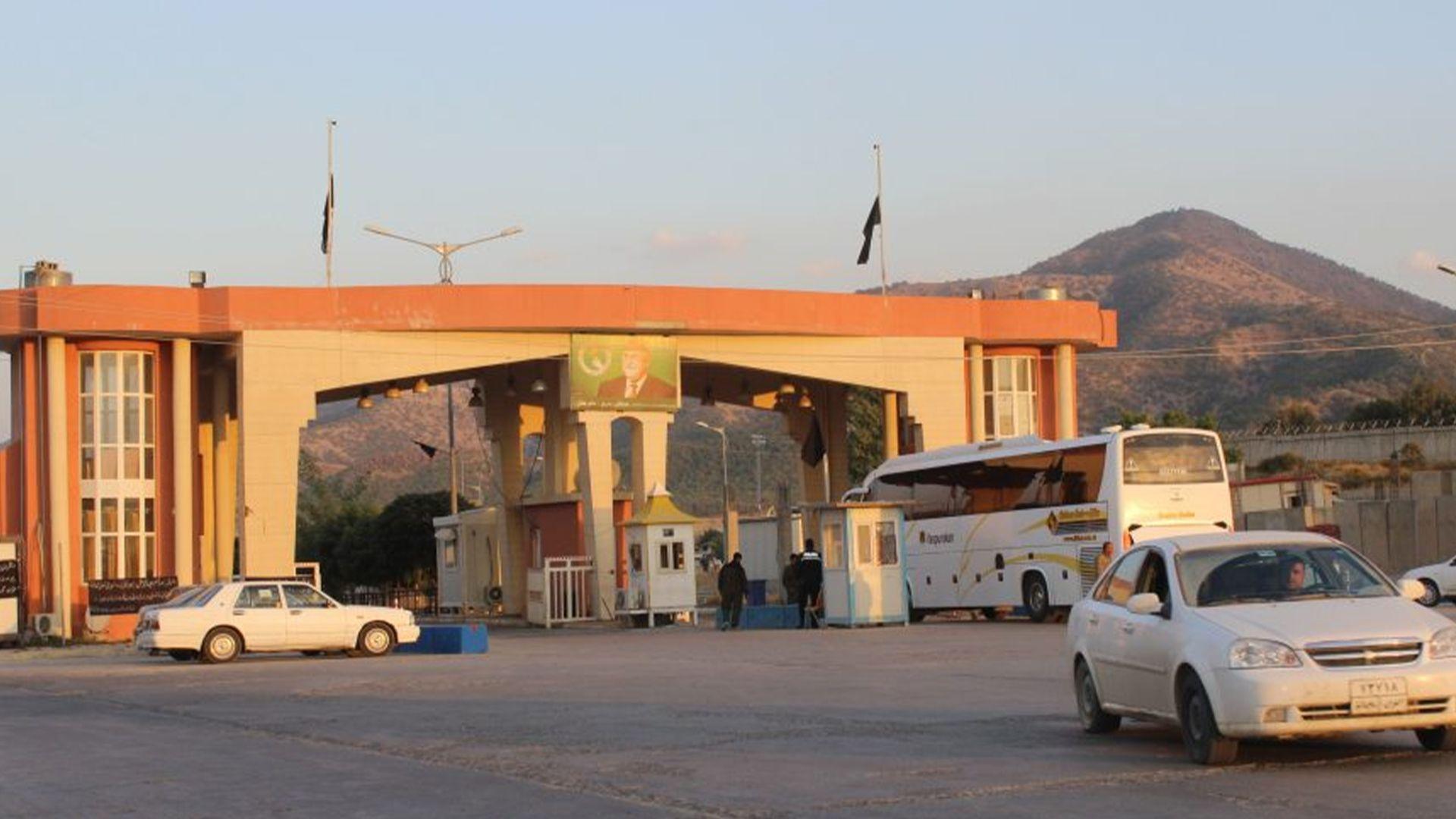 هاتوچۆی بازرگانی و گەشتیاری لە مەرزی نێودەوڵەتی باشماخ ئاسایی بووەوە