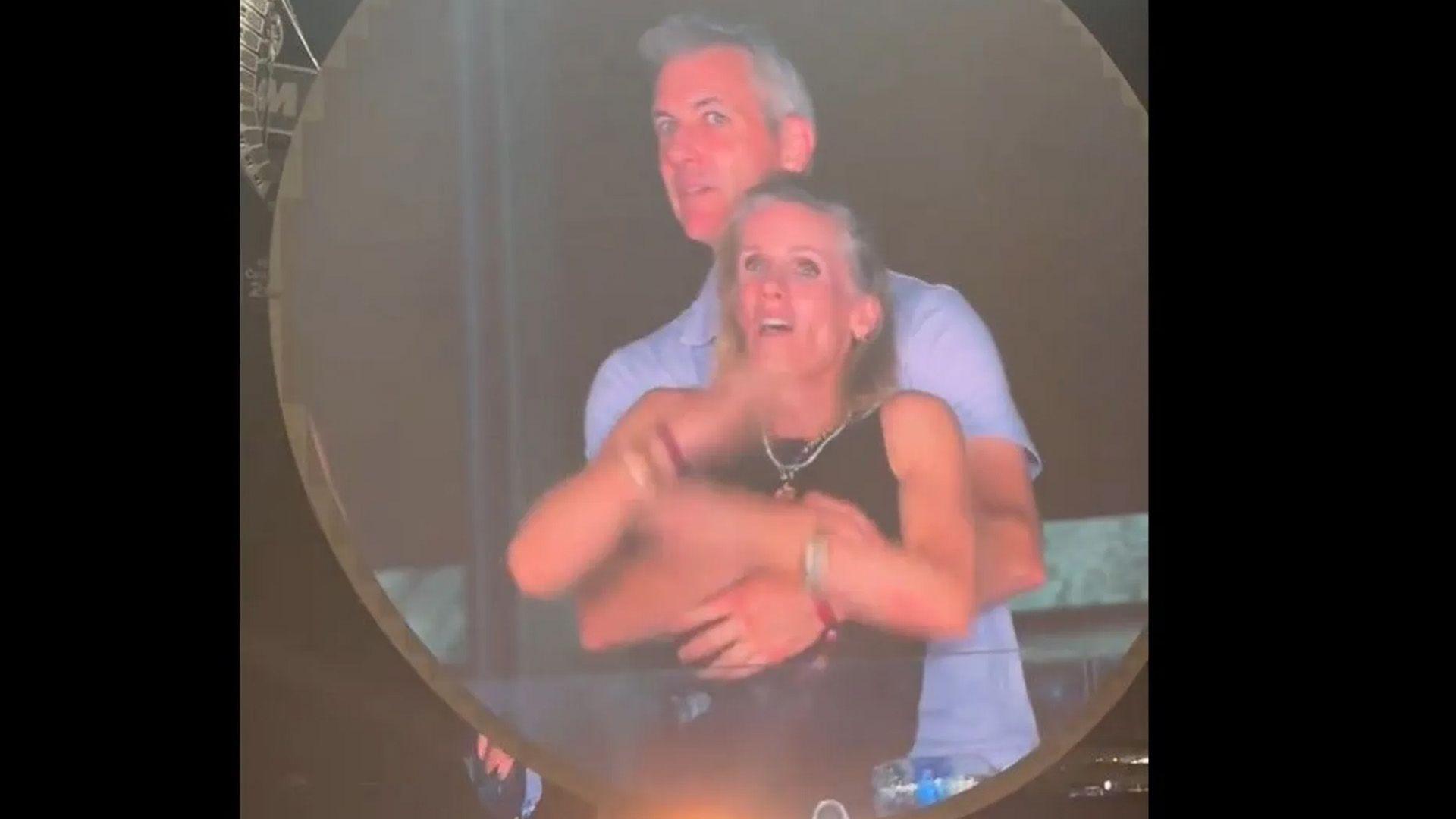 لە دوای ئاشکرابوونی خیانەتەکەیان لە ئاهەنگەکەی کۆڵدپلەی.. خانمە بەڕێوەبەرەکەش دەستی لەکارکێشایەوە