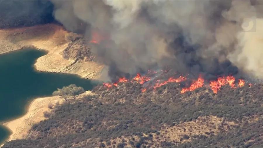 ئاگرێكی نوێ لە دارستانەكانی باكوری لۆس ئەنجلۆس كەوتووەتەوە 