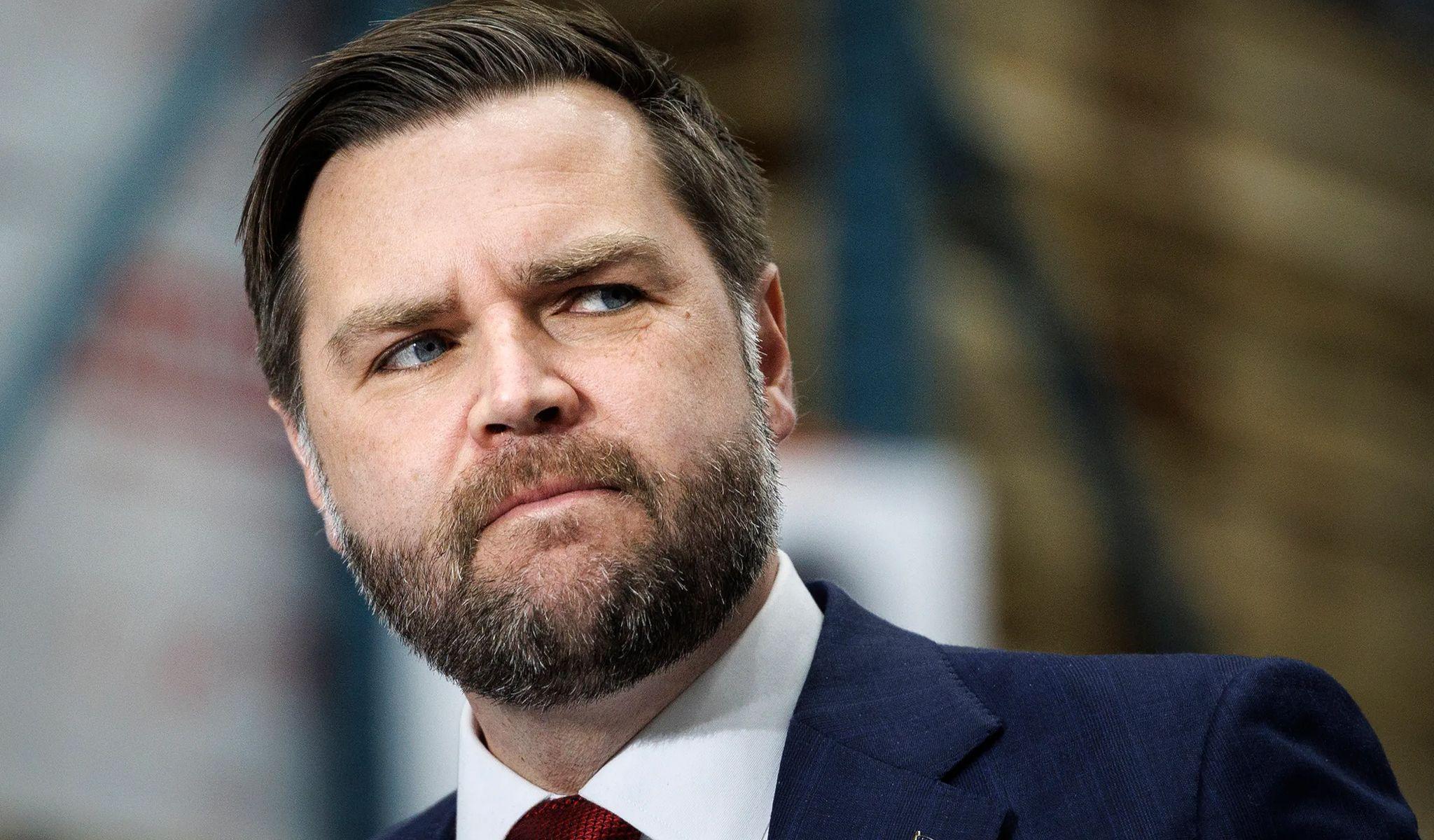 ئەكسیۆس: ترەمپ جێگرەكەی راسپاردووە بۆ گەیشتن بە ئاگربەست لەگەڵ ئێران