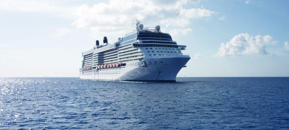 سفينة الهروب من ترامب".. شركة امريكية تعرض رحلة بحرية طوال مدة ولاية ترامب لغير الراضين عن سياسته
