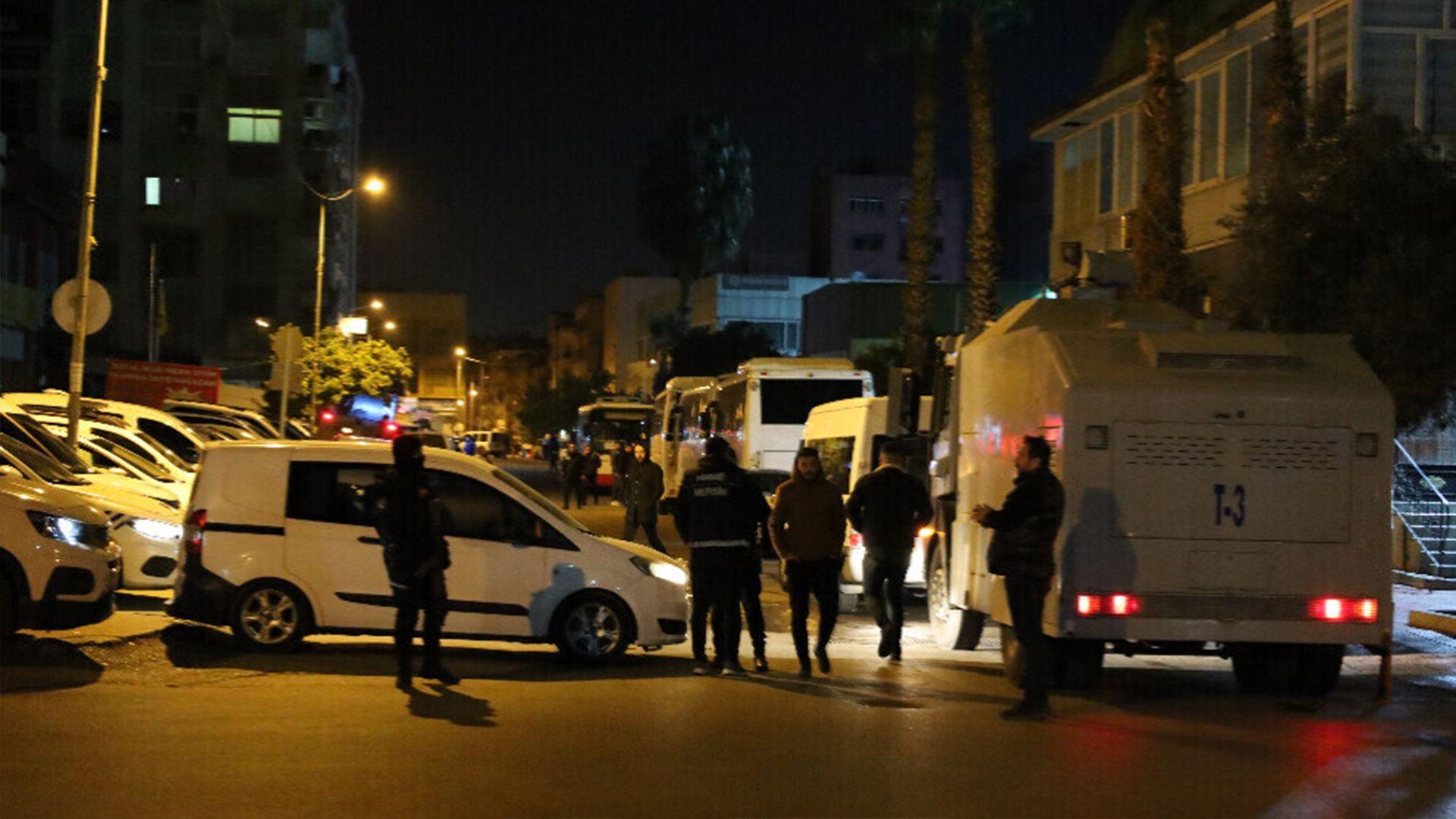 هاوسەرۆكانی شارەوانی ئاكدەنیزی مێرسین فەرمانی زیندانیكردنیان بۆ دەرچوو