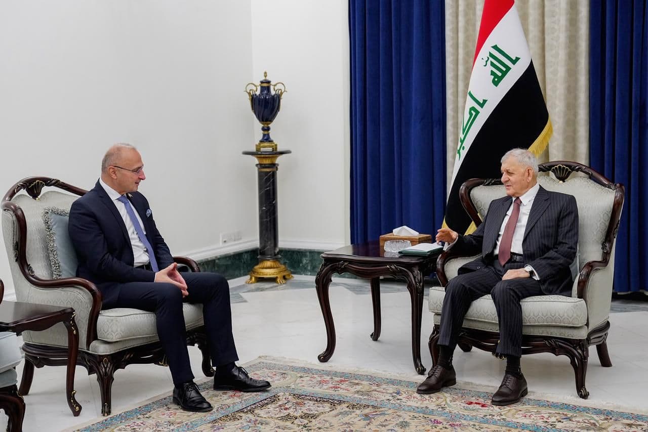 article gallery image