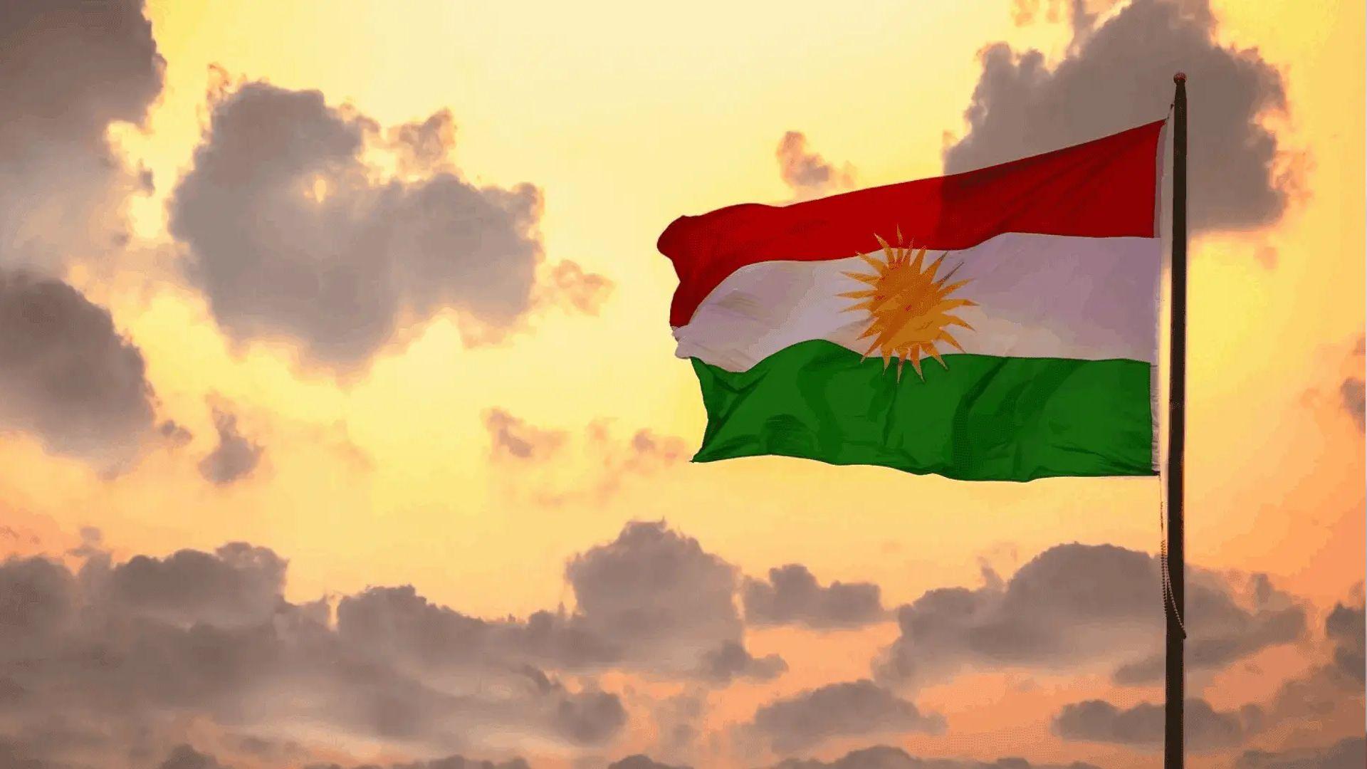 ئەمڕۆ رۆژی ئاڵای کوردستانە؛ مێژووی ئەو رۆژە لە چییەوە هاتووە؟