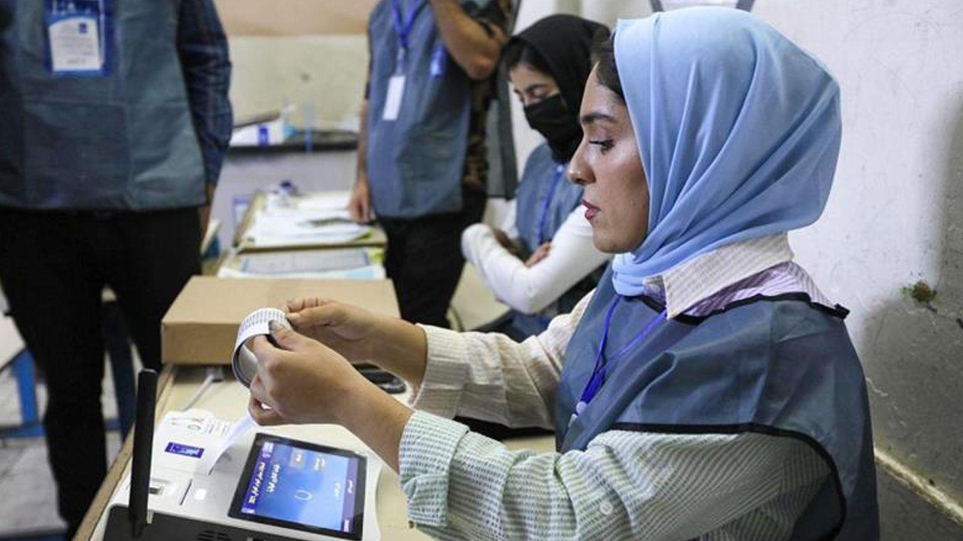 پارەی كارمەندانی سەر سندوقی دەنگدان دابەشدەكرێت