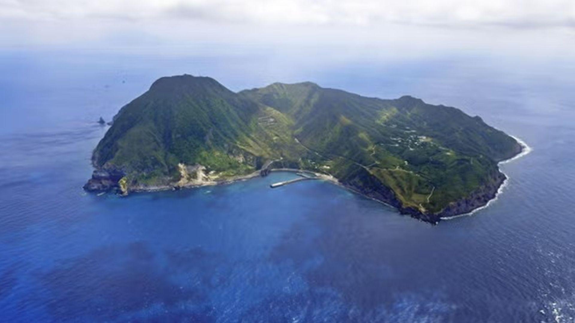 لەماوەی دوو هەفتەدا لە دورگەیەکی ژاپۆن هەزار بومەلەرزە رویداوە 