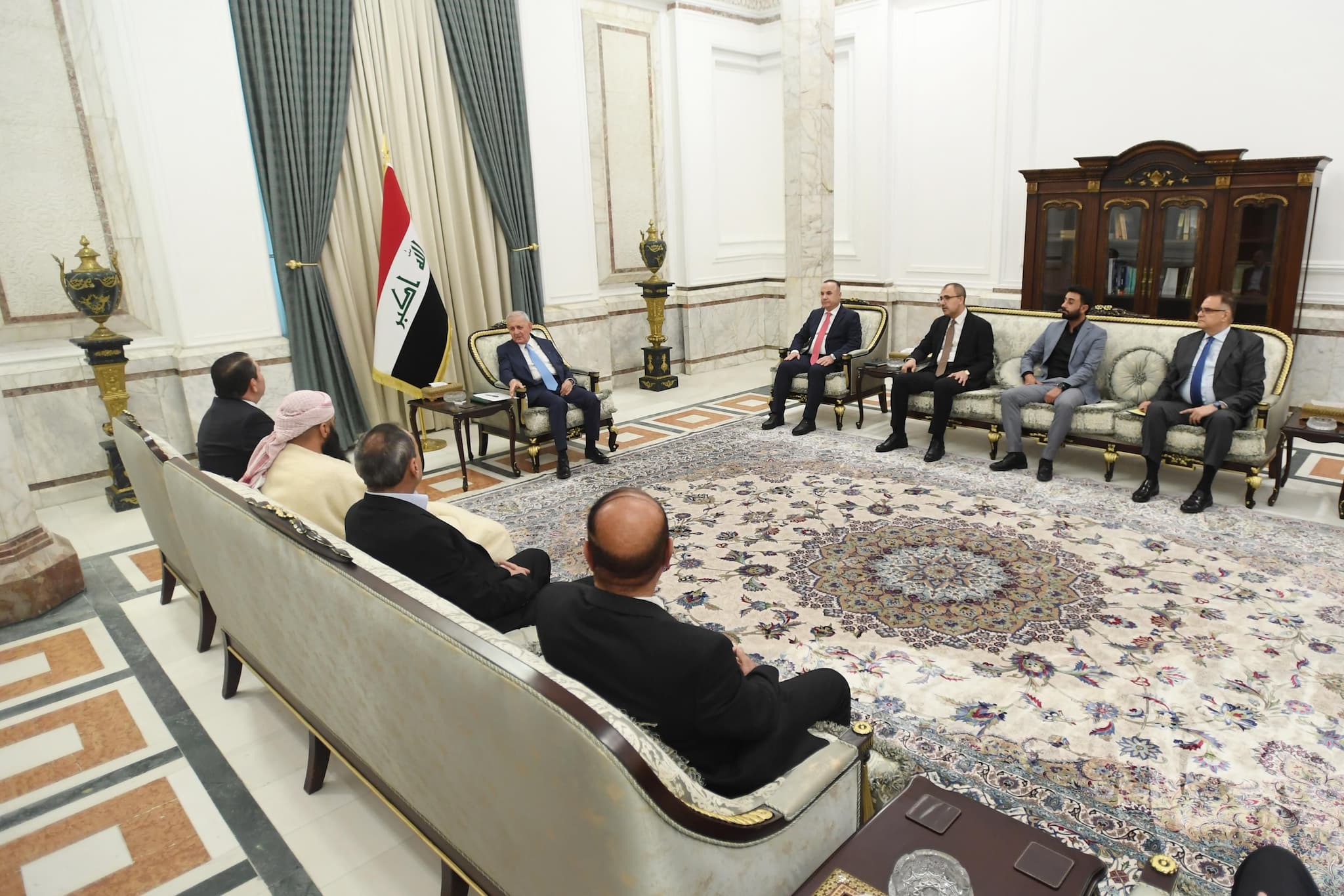 article gallery image