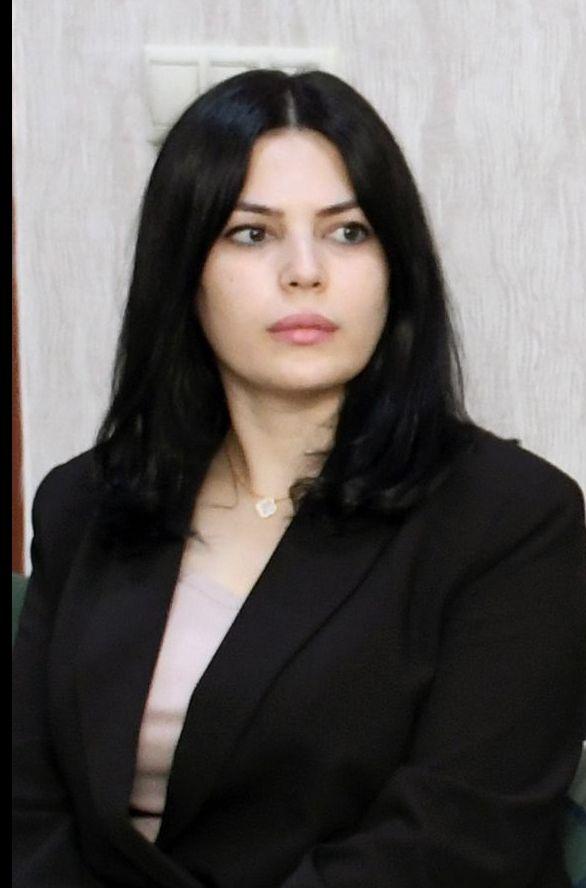 الكاتبة نيان خسرو opinion image