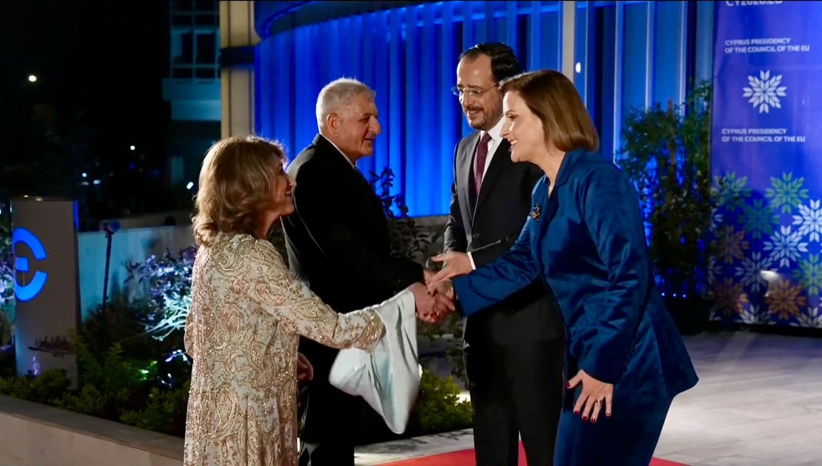 article gallery image