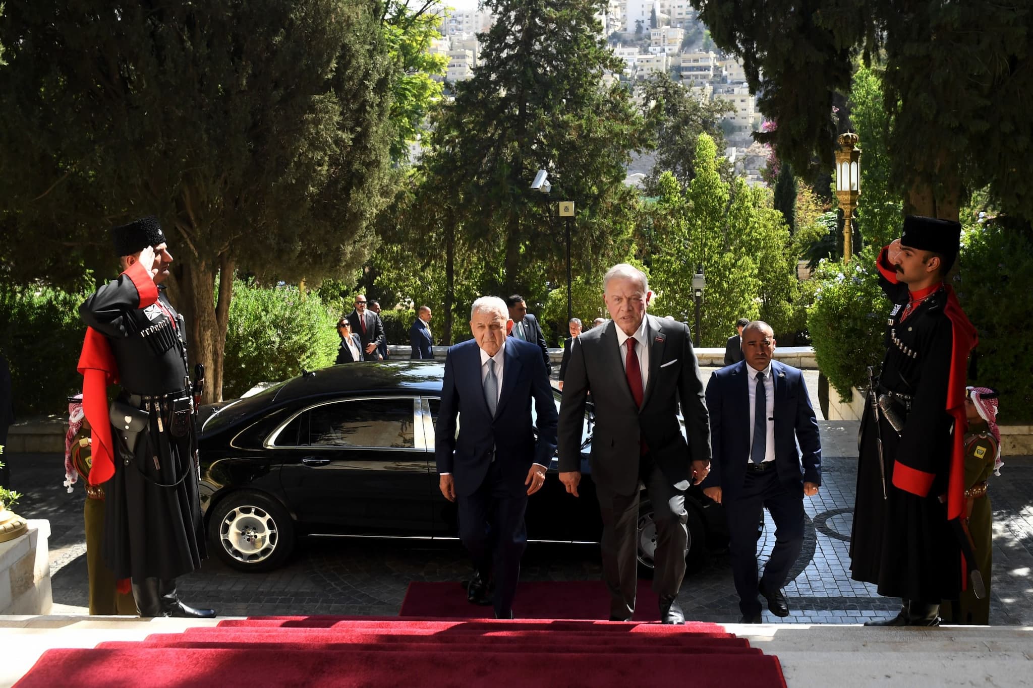 article gallery image