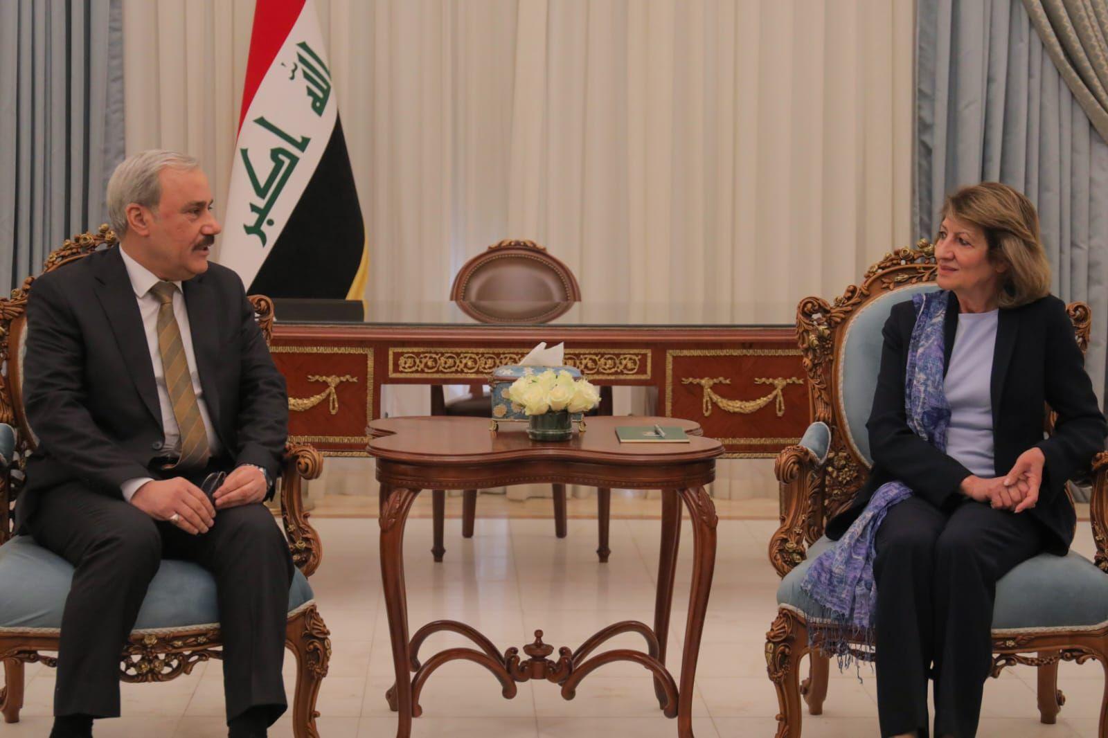 سيدة العراق الاولى تؤكد  ضرورة الاهتمام بالطفولة لضمان مستقبل الوطن والمجتمع