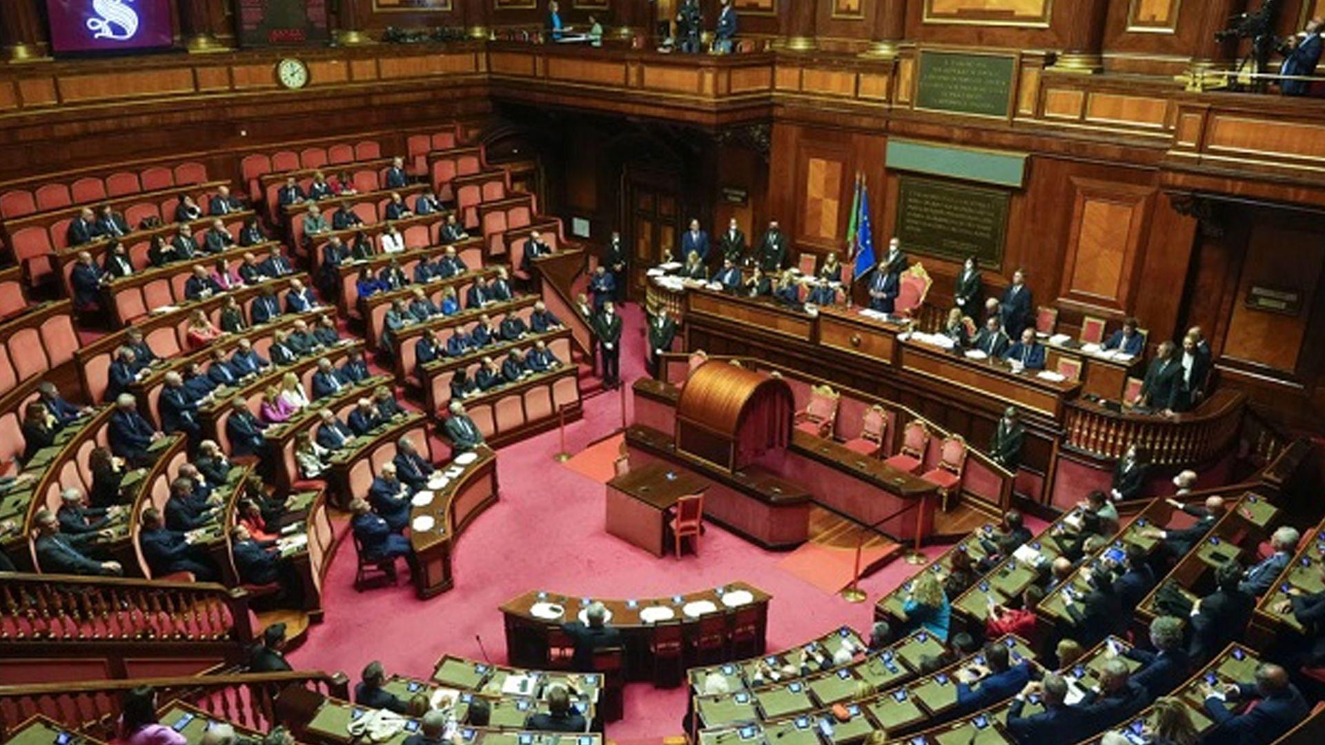 ئەنجومەنی پیرانی ئیتالیا دوای 40 ساڵ یاسای گەڕانەوە بۆ بەكارهێنانی وزەی ئەتۆمی پەسەند كرد