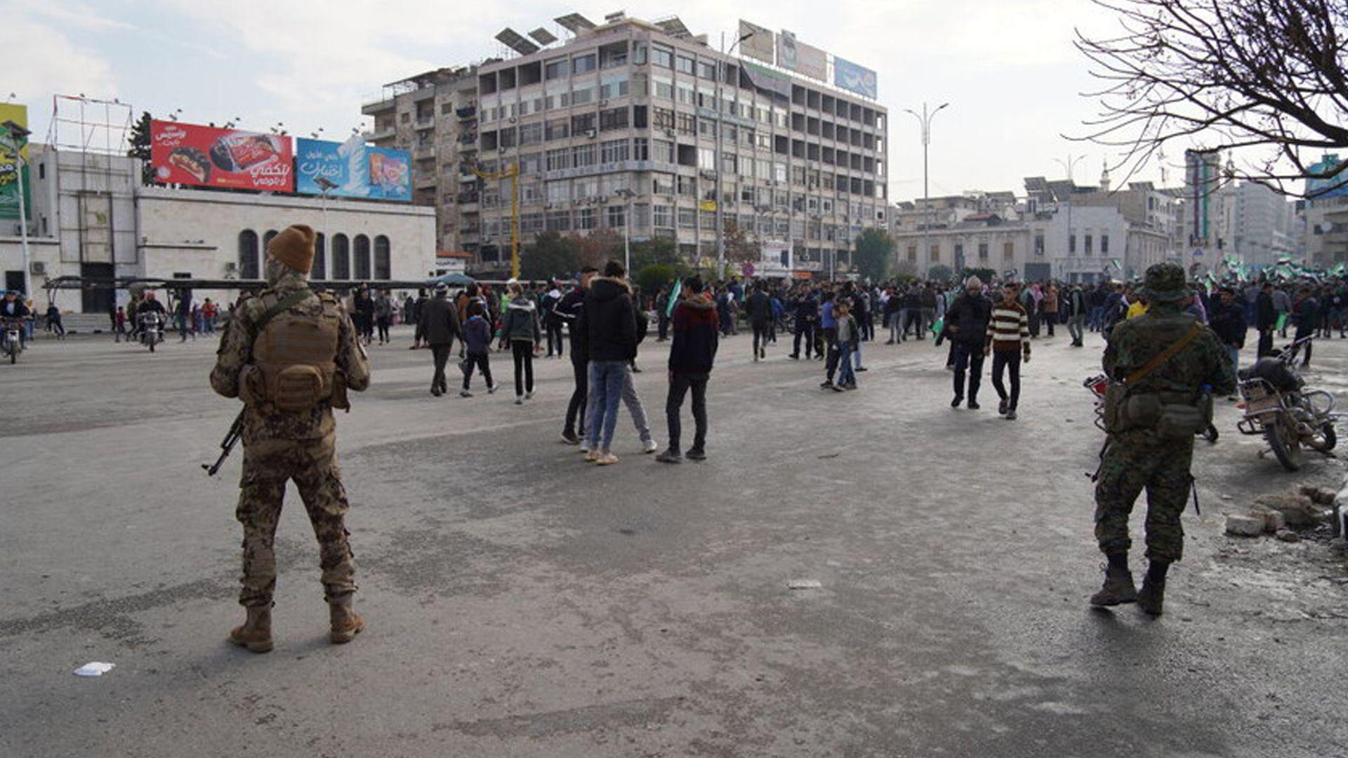 لە ڕووبەڕووبوونەوەیەکدا لە سوریا ١٤ ئەندامی هێزە ئەمنییەکان کوژراون