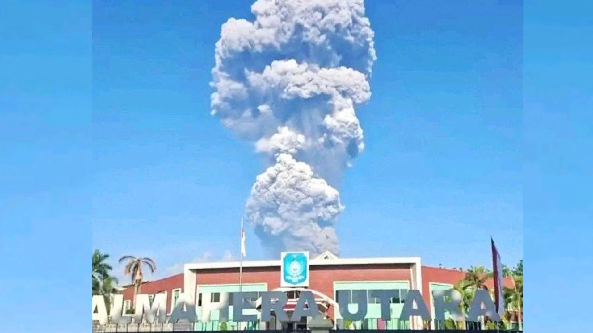 لە ئیندۆنیزیا بەهۆی تەقینەوەی گڕكانێك 20 شاخەوان بێسەروشوێن بوون