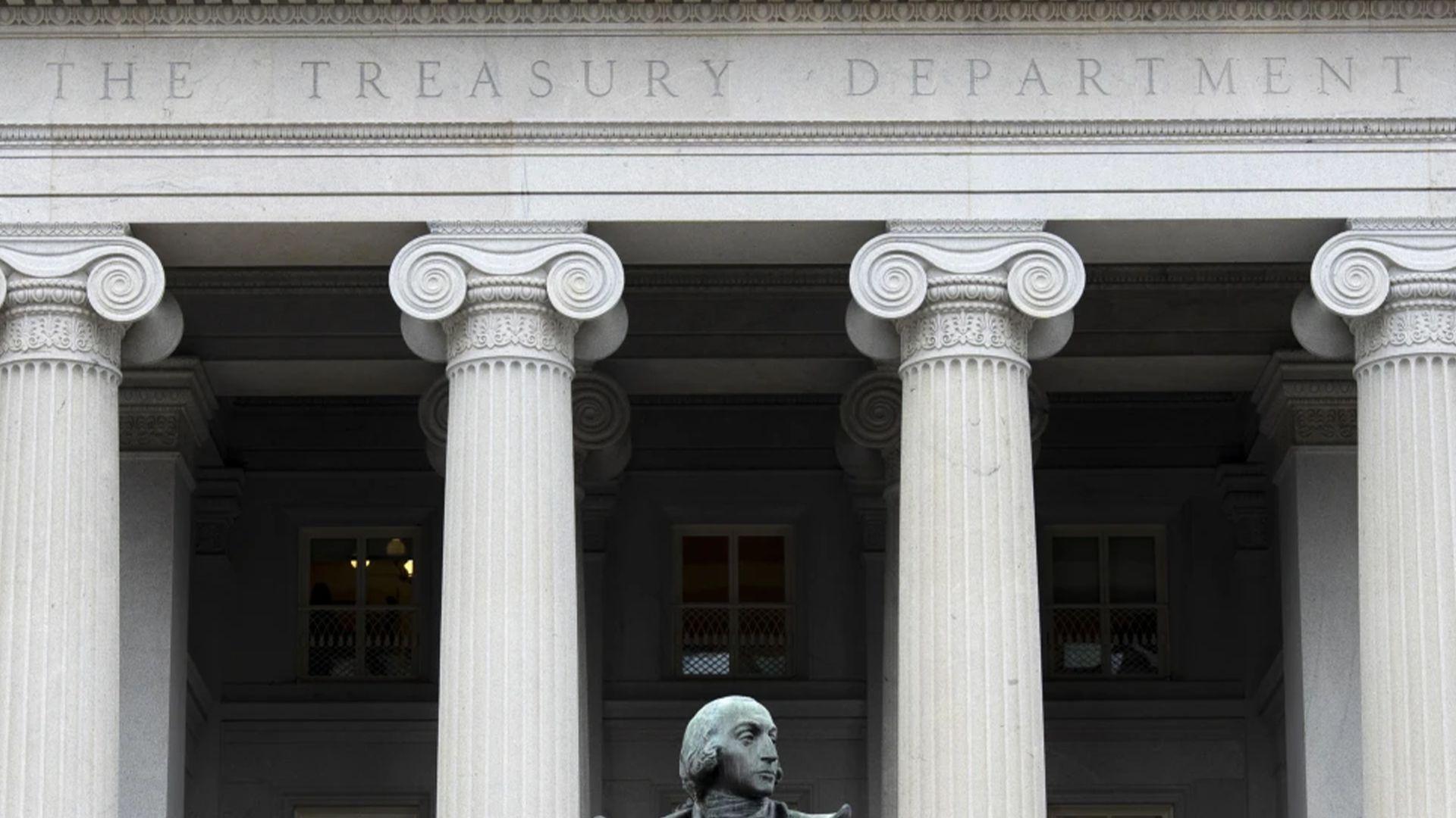 ئەمریكا 12 كەس و قەوارەی ئێرانی سزادا