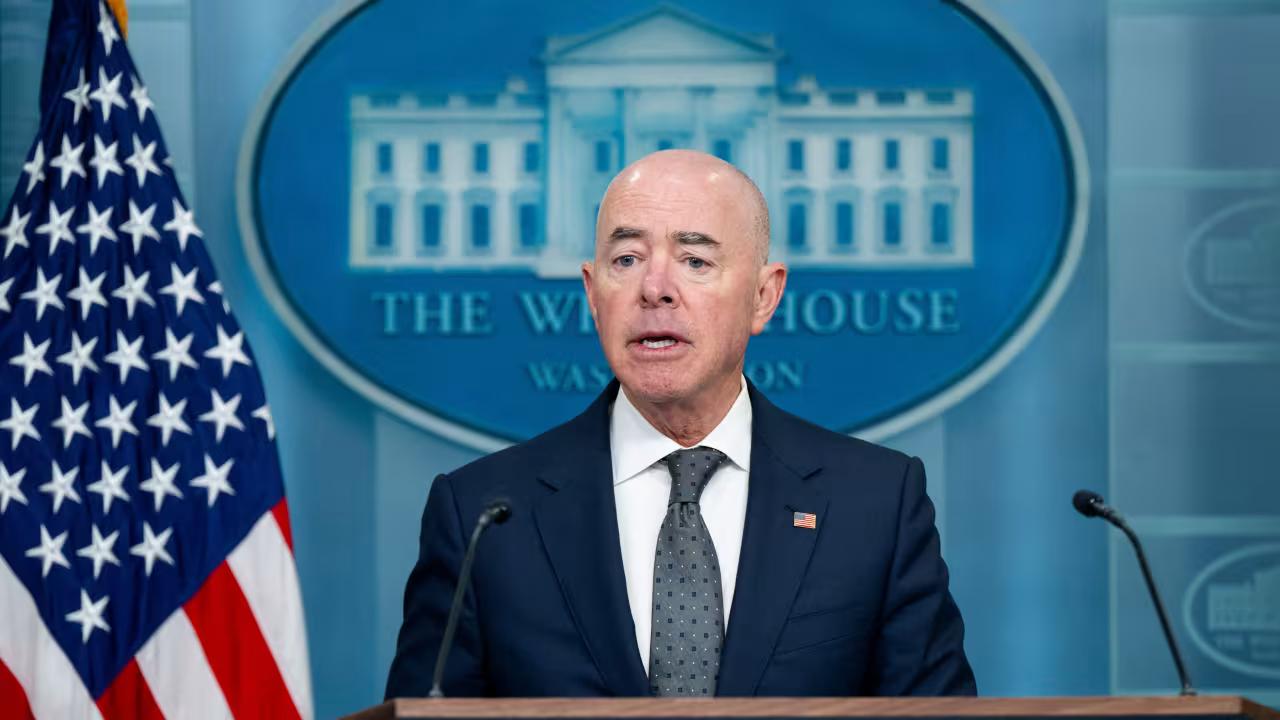 ئەمریكا ٣٠ كۆمپانیای چینی خستە لیستی رەشەوە
