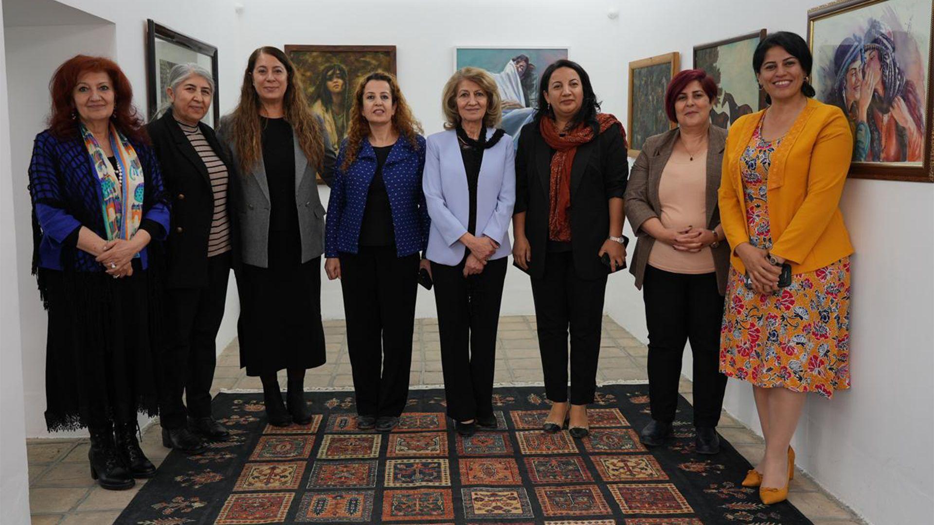 شاناز ئیبراهیم ئەحمەد پێشوازی لە ژمارەیەک هاوسەرۆکانی شارەوانییەکانی باکوری کوردستان کرد