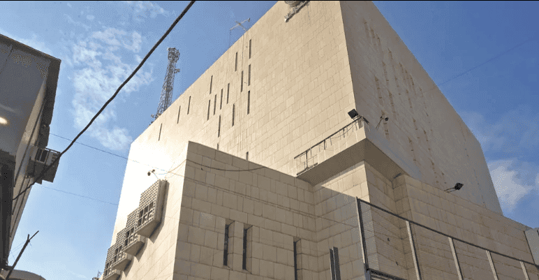 هۆكاری سزادانی ٣٢ بانكی عیراق لەلایەن ئەمریكاوە دەخرێتە ئەستۆی فەرمانبەرێكی پێشوو
