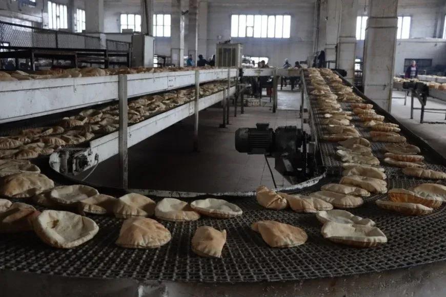 حصار كوباني مستمر.. فرن واحد فقط يعمل في المدينة