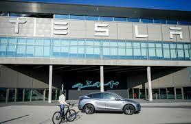 العثور على عبوات ناسفة بوكالة "تسلا" في تكساس