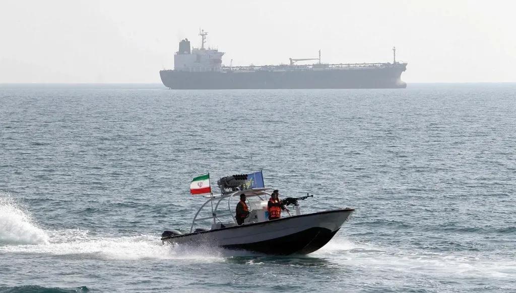 ئێران دەستبەسەردا گرتنی كەشتییەكی لە كەنداوی عومان راگەیاند