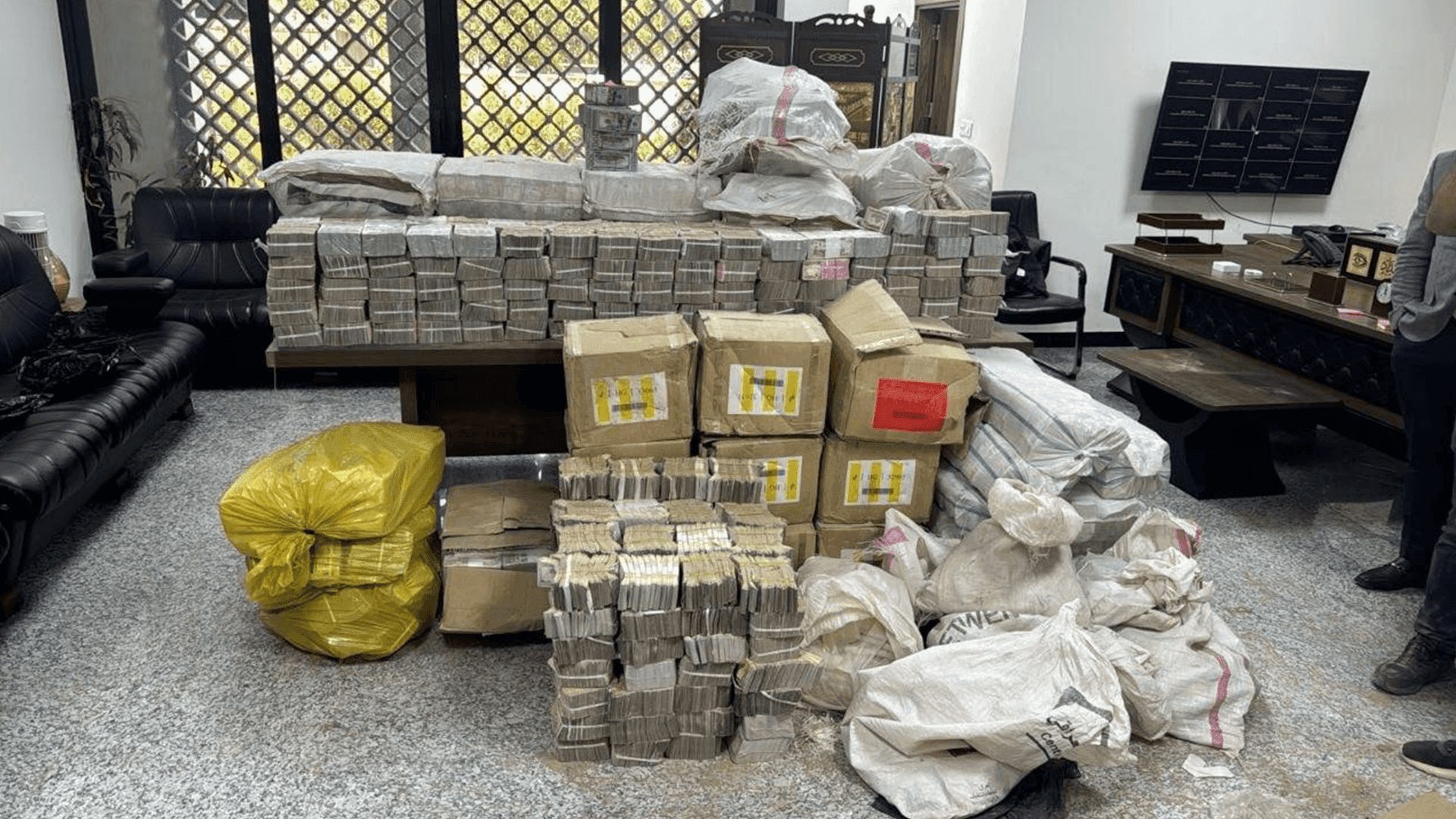 دەستبەسەر 67 ملیار دینار و یەك ملیۆن دۆلاری تر لە دۆسیەی عەدنان جومەیلی گیرا