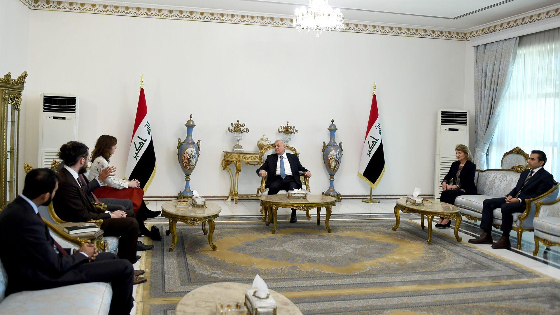 سەرۆک کۆمار پێشوازی لەباڵیۆزی بەریتانیا دەکات