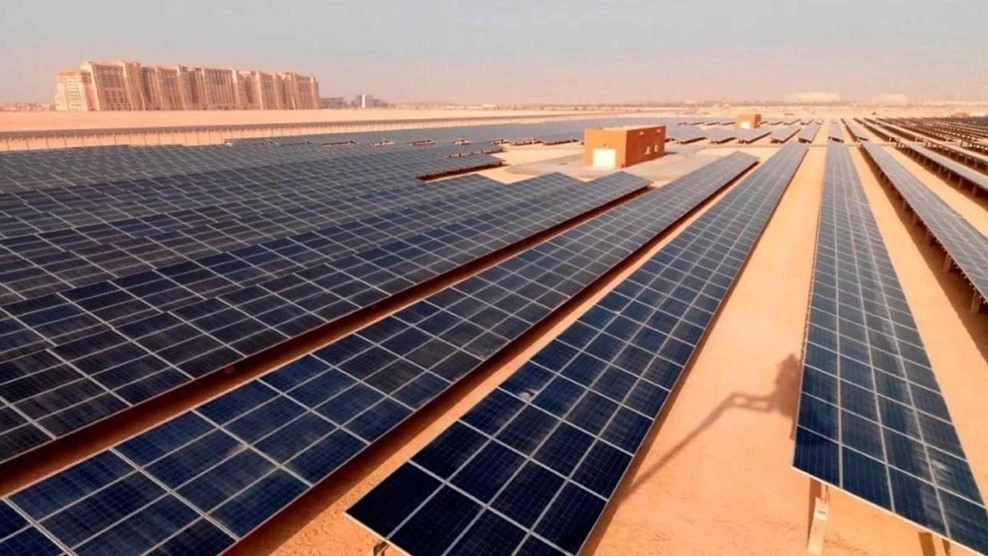 وەزیری نەوتی عیراق: یەکەم وێستگەی بەرهەمهێنانی کارەبا بە وزەی خۆر دەکرێتەوە