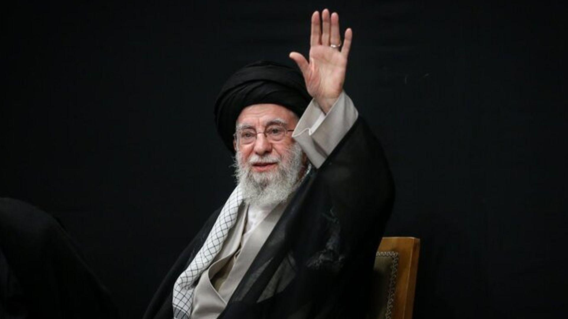 خامنەیی: ئێران هێزی خۆی نیشانی جیهاندا 