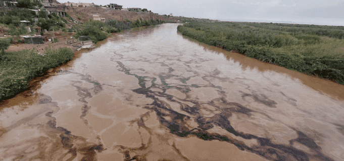 الموارد المائية تسيطر على البقعة النفطية في نهر دجلة