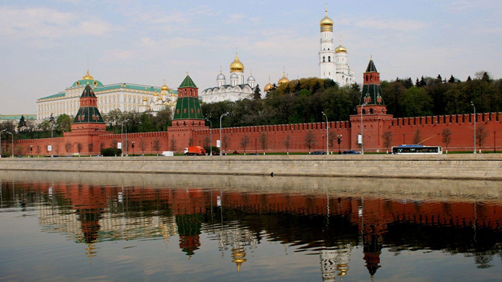 کرملن: مۆسکۆ ئامادەیە وەڵامی سزا نەوتیەکانی ئەمریکا بداتەوە 