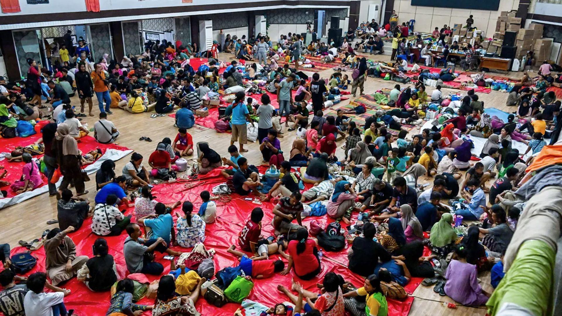 لە ئیندۆنیزیا گیانلەدەستدان بەهۆی لافاوەوە گەیشتە سەروو 600 کەس