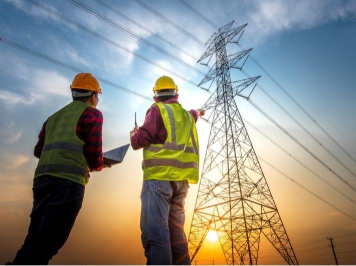 بعد أزمة الاختناقات في المنظومة.. الكهرباء تتعهد بتصفير مشكلات التوزيع خلال الصيف المقبل