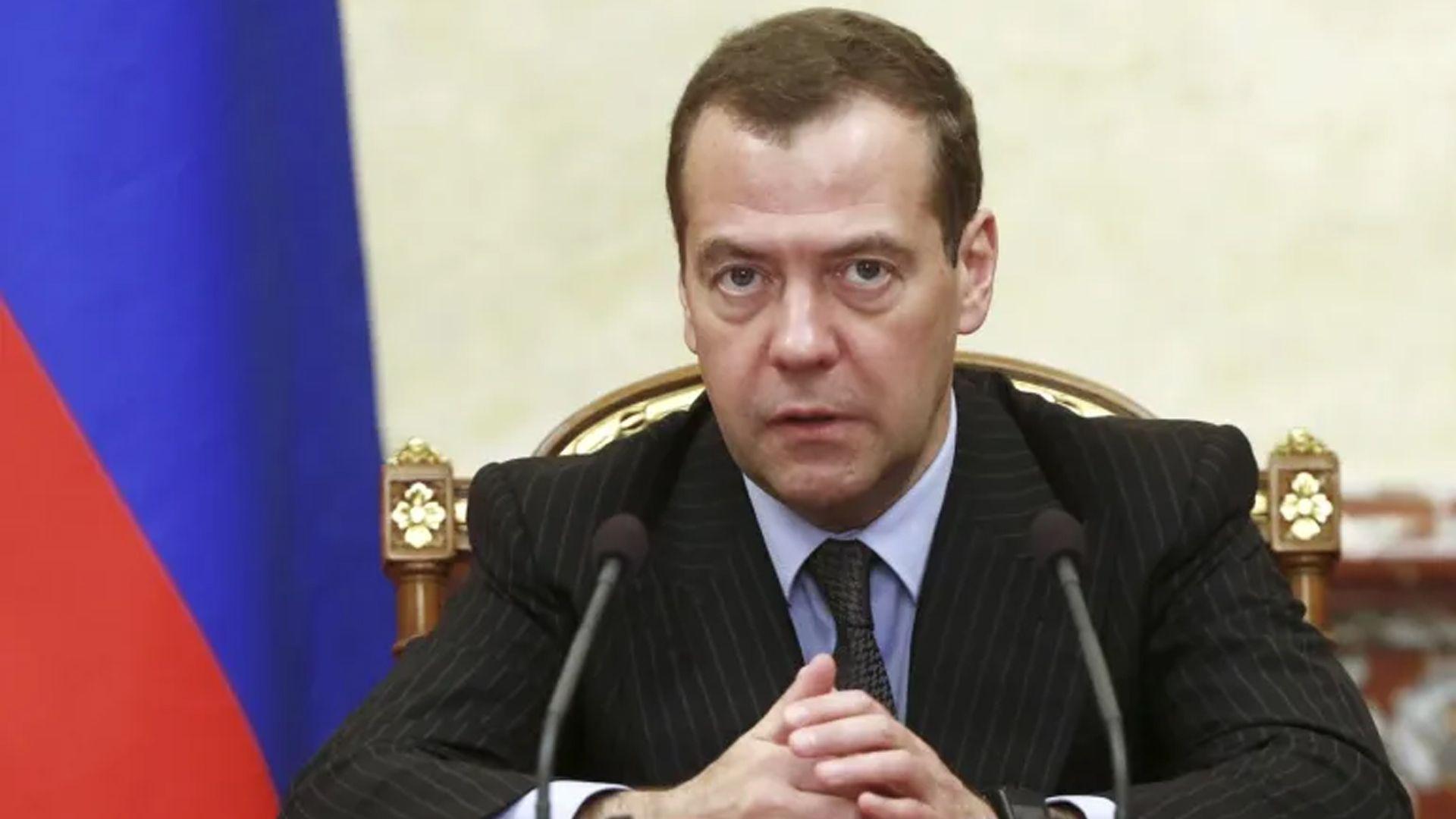 دیمیتری مێدڤێدێڤ: وڵاتانی ئەوروپی هەوڵدەدەن رێگری بکەن لە هەوڵەکان بۆ چارەسەرکردنی کێشەکانی ئۆکراین