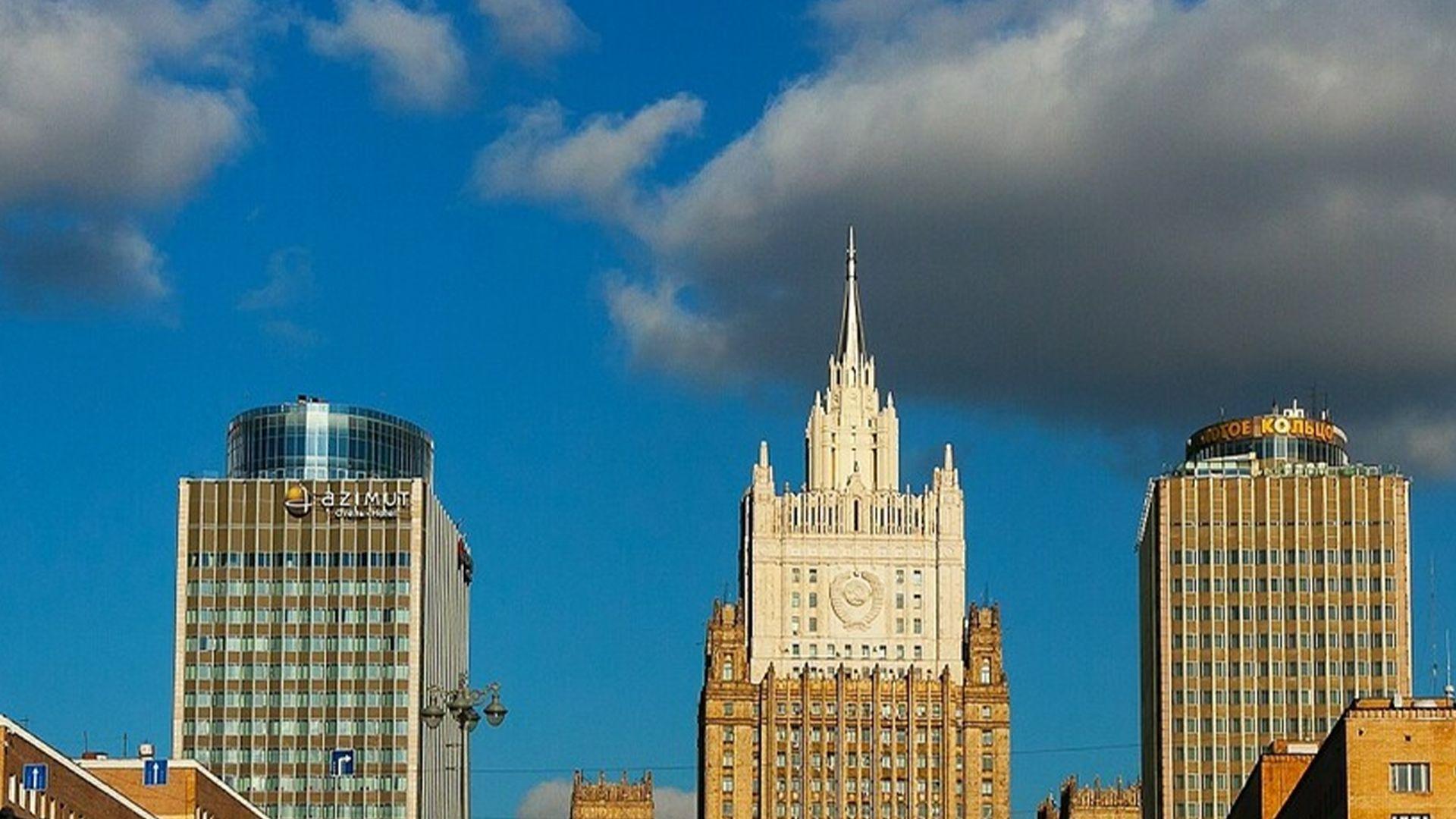 موسكو تحذر برلين من عواقب الانضمام إلى "الدائرة النووية" الأوروبية