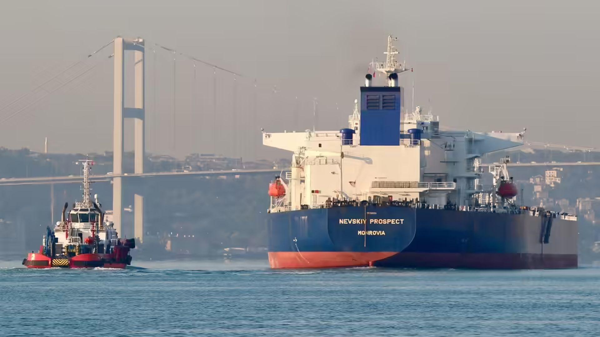 ئەمریكا لێخۆشبوونی سزای سەر نەوتی روسیای تا 16ی مانگی داهاتوو درێژكردەوە