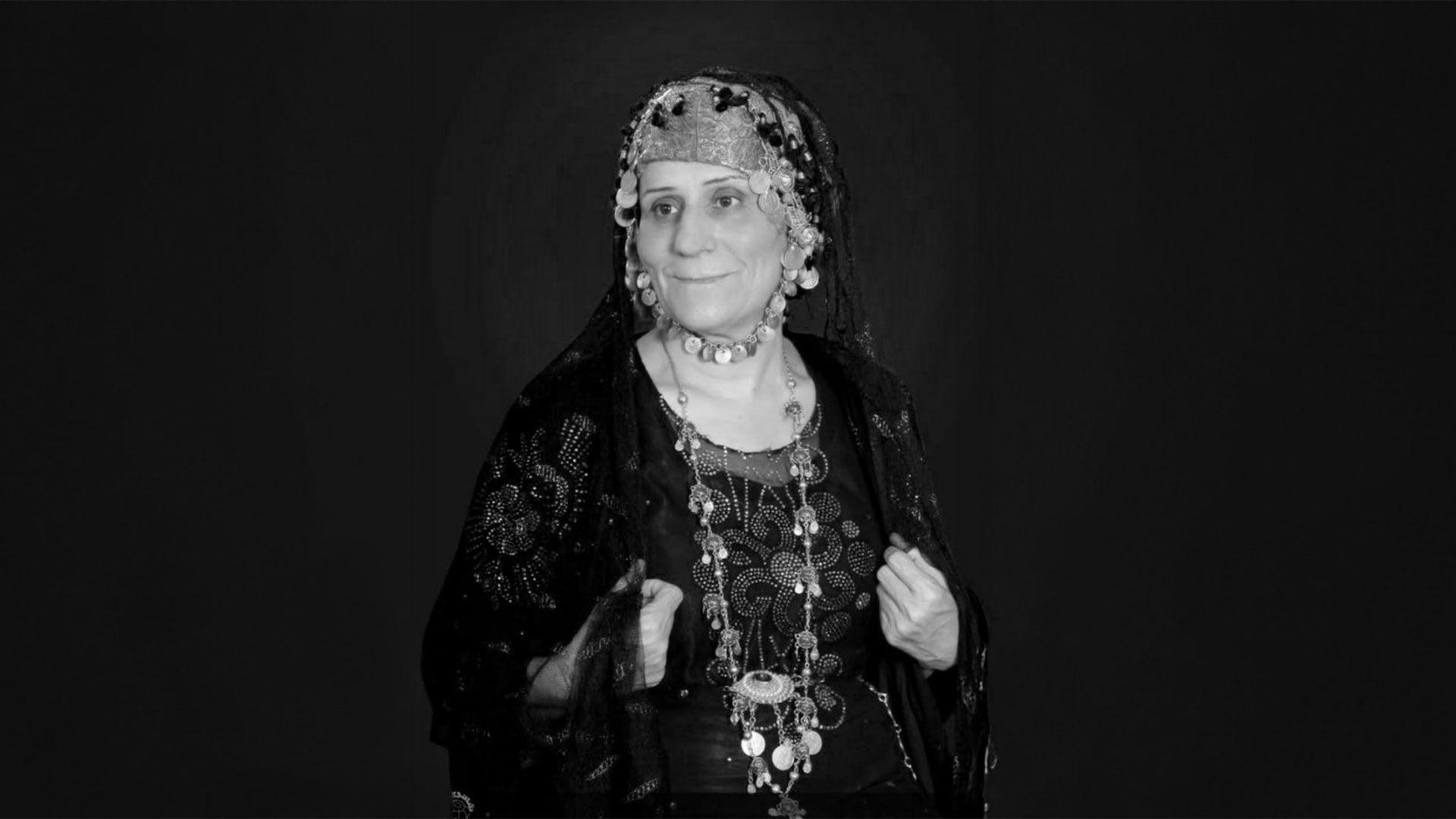 دەزگای میدیایی کوردسات پرسەنامەیەک ئاڕاستەی خانەوادەی خانمە هونەرمەندی کۆچکردوو نەرمین قادر دەکات