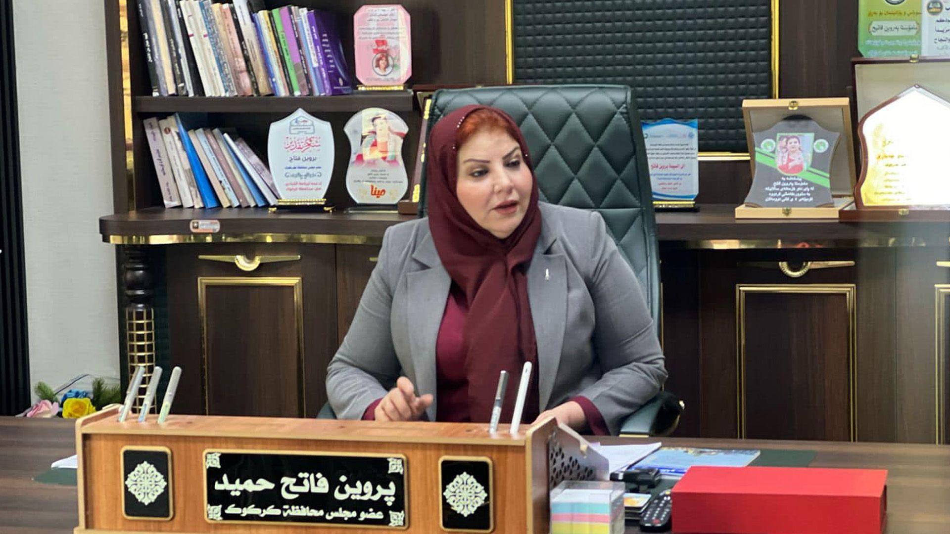 پەروین فاتیح: حکومەتی هەرێم کێشەی بۆ مامۆستایانی خوێندنی کوردی لە ناوچە دابڕێنراوەکان درووست کردووە