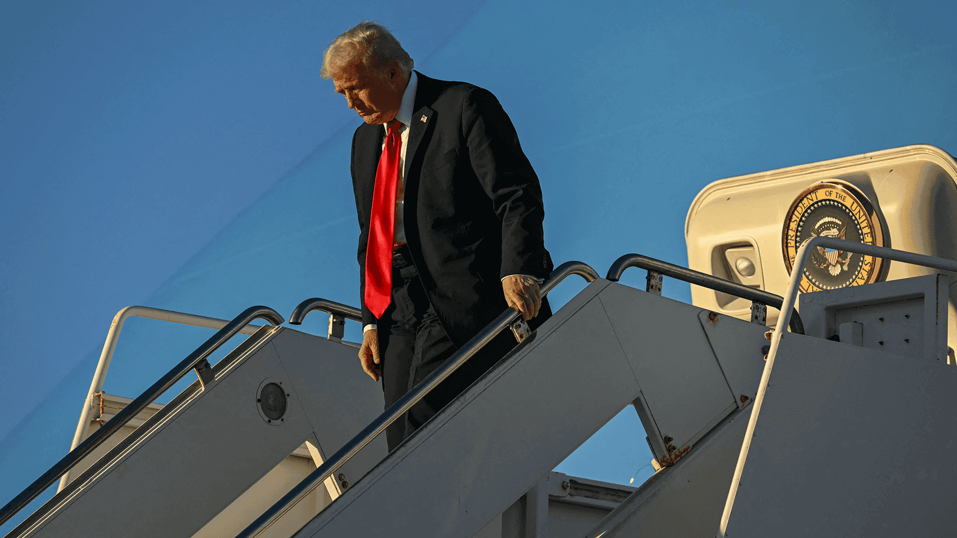 ترەمپ بۆ بەشداریکردن لە لوتکەی ئاشتی گەیشتە شەرم شێخ