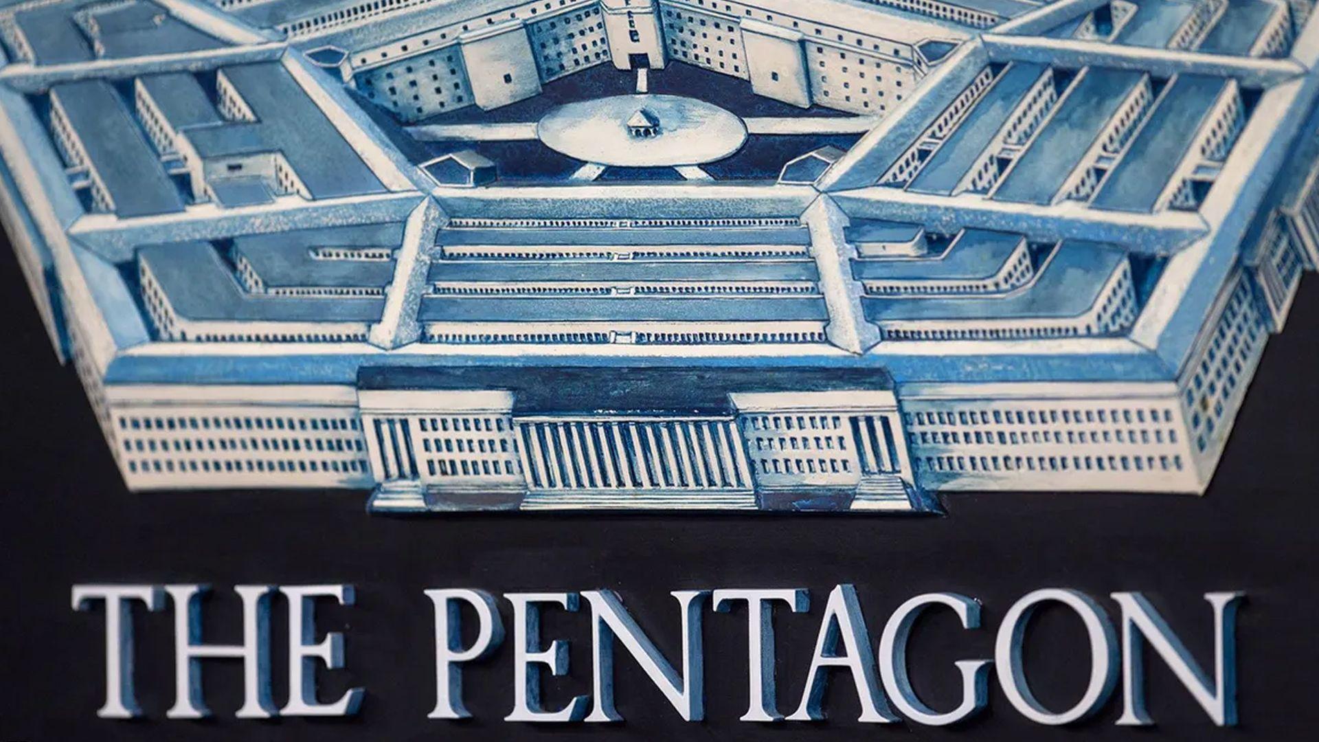 پنتاگۆن 5 هەزار و 400 فەرمانبەر لە كارەكانیان دووردەخاتەوە