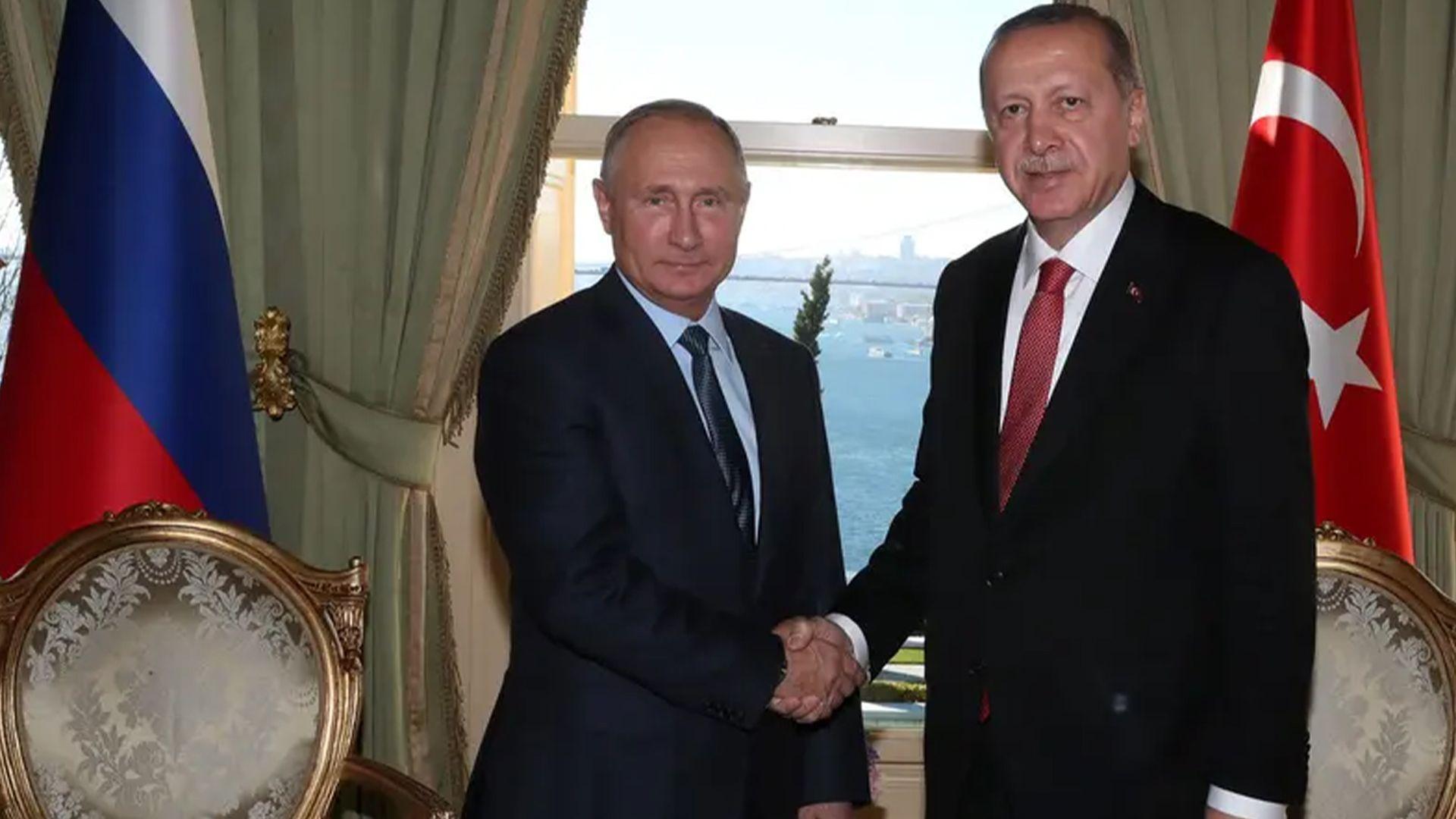 پوتن و ئەردۆغان تاوتوێی پێشنیازەکەی ئەمریکایان سەبارەت بە کۆتاییهێنان بە جەنگی ئۆکراین کرد