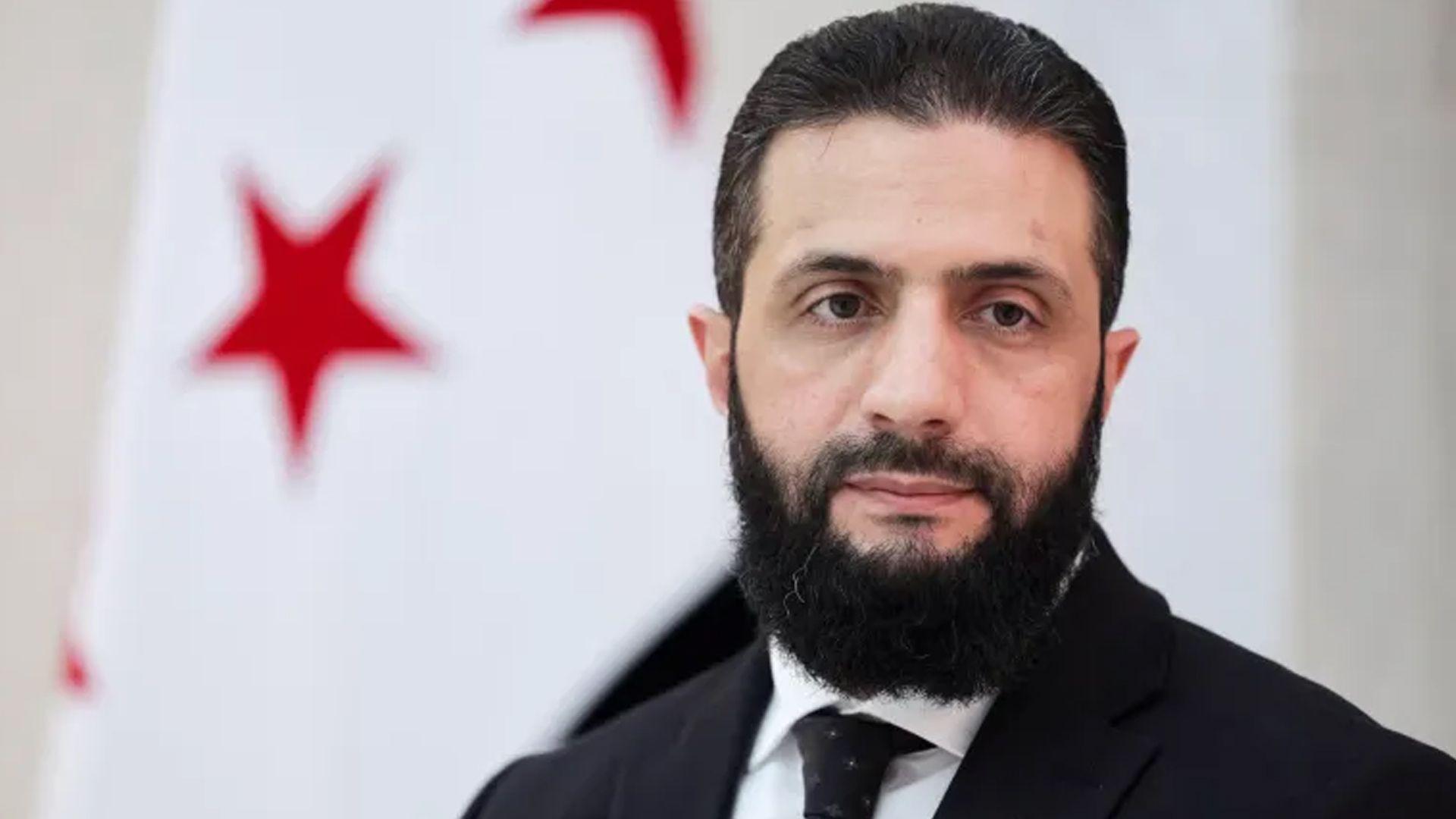 ئەحمەد شەرع لەسەر لێدوانەکانی باوکی داوای لێبوردن لە خەڵکی دێرەزور دەکات